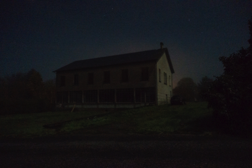 Het huis bij maanlicht